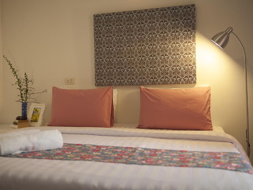 Bed and Breakfast Les Fleurs House Khao Lak Pokoj fotografie