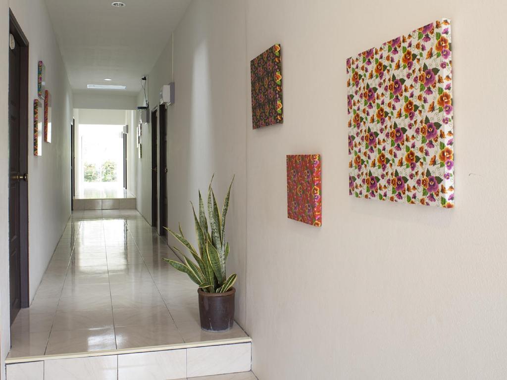 Bed and Breakfast Les Fleurs House Khao Lak Exteriér fotografie